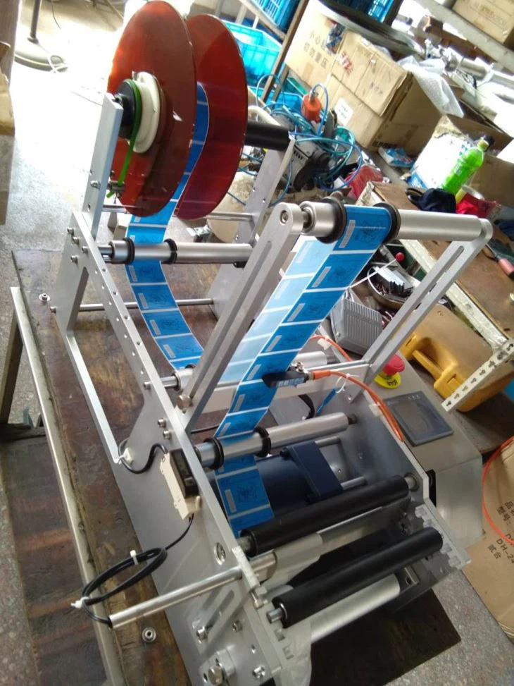 PLC Control Round Plastic Bottle Jar Labeling Machine